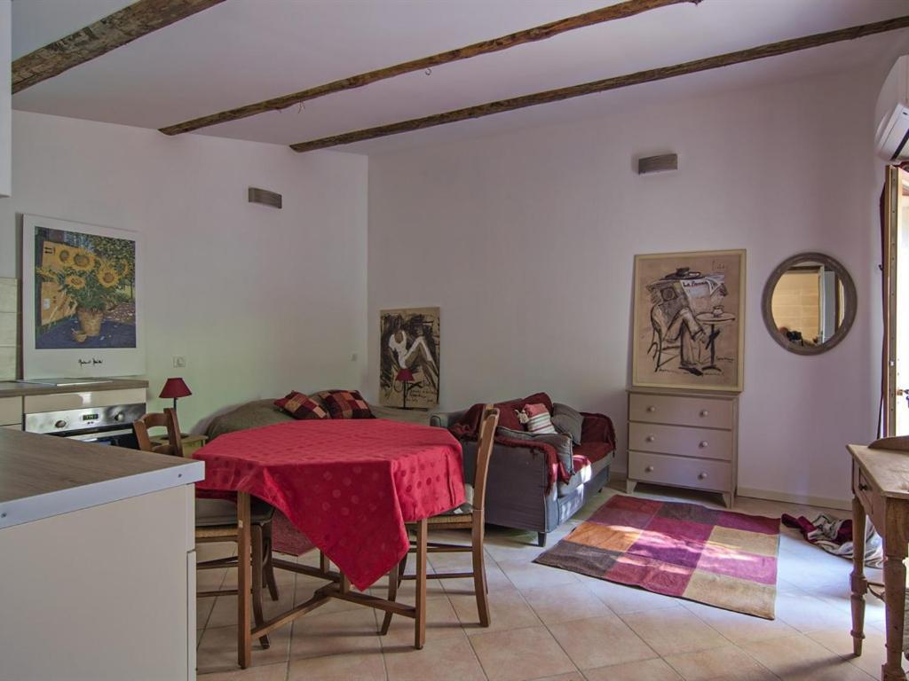 Guest house Les Maisons De Chante Oiseau