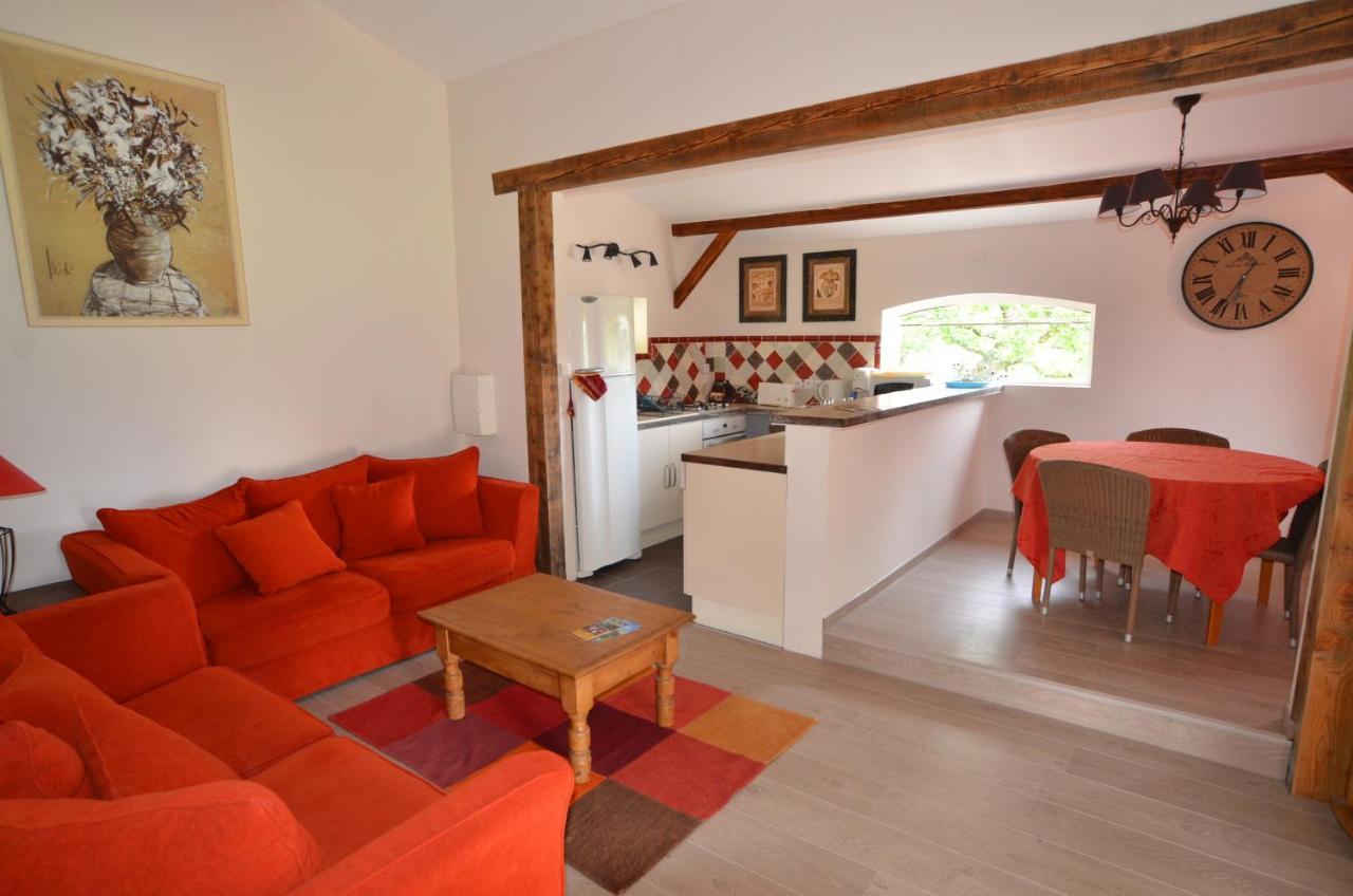 Les Maisons De Chante Oiseau 3* Sigonce